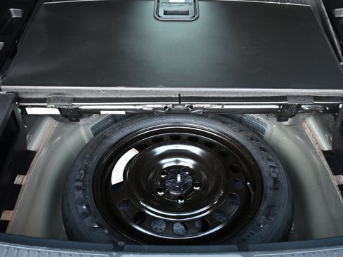 Used 2020 Ford Explorer ST image 43