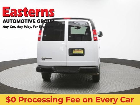 Used 2021 Chevrolet Express 3500 w/ Driver Convenience Package RWD image 34