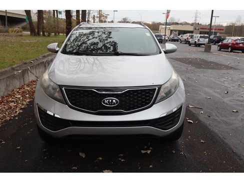Used 2011 Kia Sportage LX w/ Convenience Pkg image 3