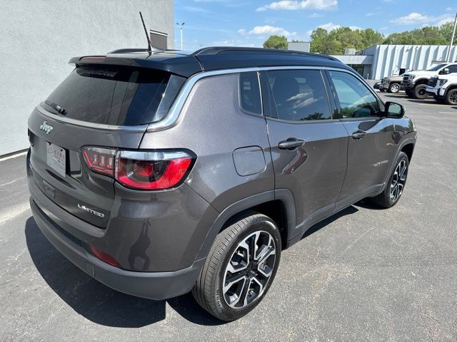 Used 2022 Jeep Compass Limited AWD/4WD image 14