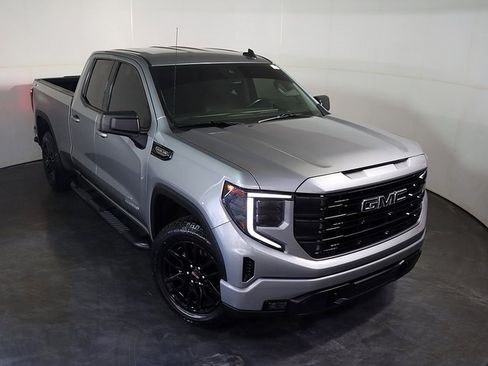 Used 2023 GMC Sierra 1500 Elevation w/ Preferred Package image 7