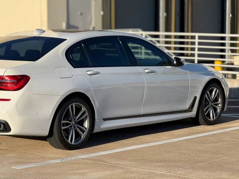 Used 2016 BMW 740i RWD image 9