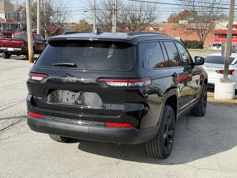 New 2025 Jeep Grand Cherokee L Altitude image 6