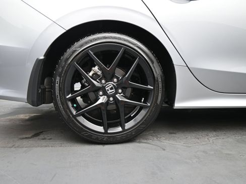 Used 2024 Honda Civic Sport image 11