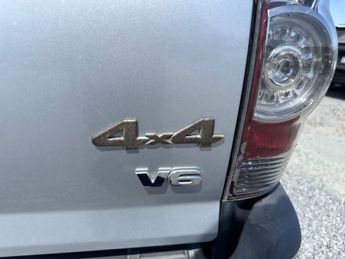 Used 2013 Toyota Tacoma 4x4 Double Cab w/ TRD Off-Road Pkg image 16