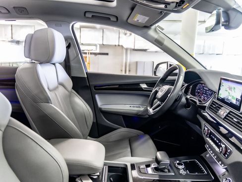 Used 2019 Audi Q5 Prestige w/ Prestige Package AWD/4WD image 33