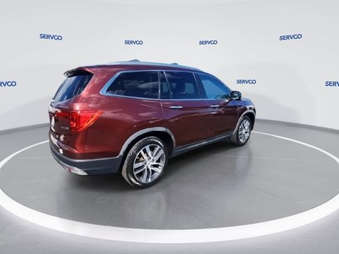 Used 2018 Honda Pilot Touring image 9