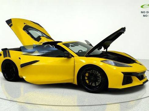 Used 2026 Chevrolet Corvette Z06 RWD image 9