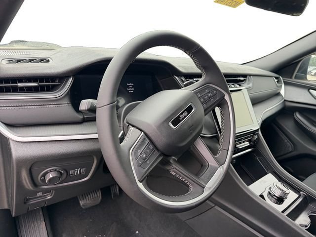New 2026 Jeep Grand Cherokee Laredo X AWD/4WD image 13