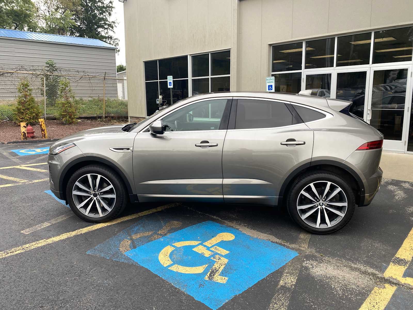 Used 2018 Jaguar E-PACE R-Dynamic SE AWD/4WD image 13