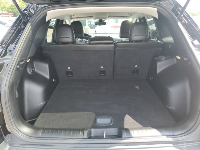 Used 2021 Jeep Cherokee Latitude Plus AWD/4WD image 9