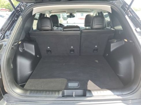 Used 2021 Jeep Cherokee Latitude Plus AWD/4WD image 9