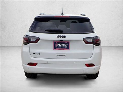 Used 2024 Jeep Compass Limited w/ High Altitude Package image 3