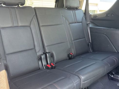 Used 2022 Chevrolet Tahoe RST w/ Luxury Package RWD image 11