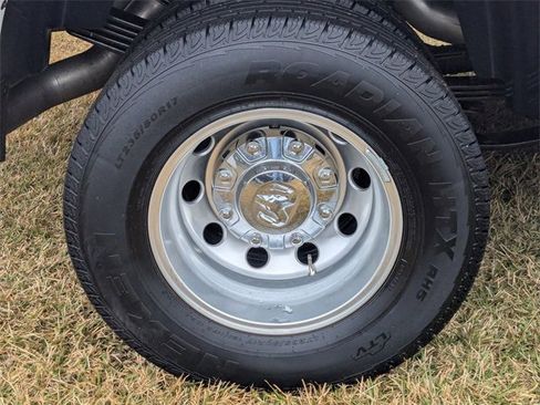 Used 2024 RAM 3500 Limited image 8