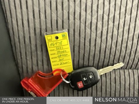 Used 2021 Toyota 4Runner SR5 image 37