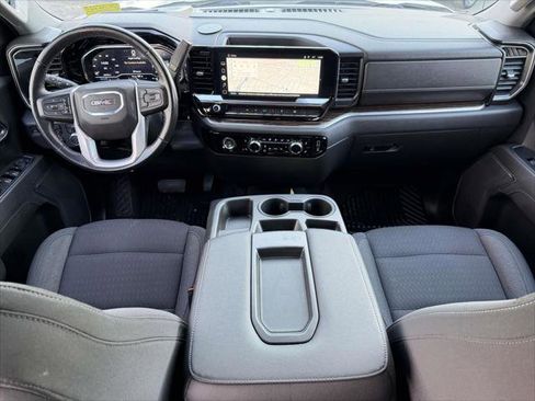 Used 2022 GMC Sierra 1500 Elevation w/ LPO, Elevation Black Package image 14