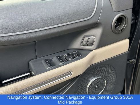 Used 2023 Ford Expedition Limited image 10