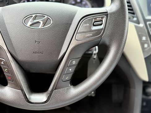 Used 2017 Hyundai Santa Fe Sport image 25