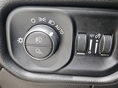 Used 2022 RAM 1500 Laramie w/ Sport Appearance Package image 23