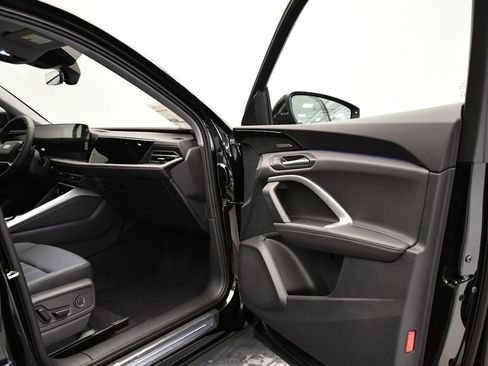 New 2025 Audi Q5 Premium Plus image 46