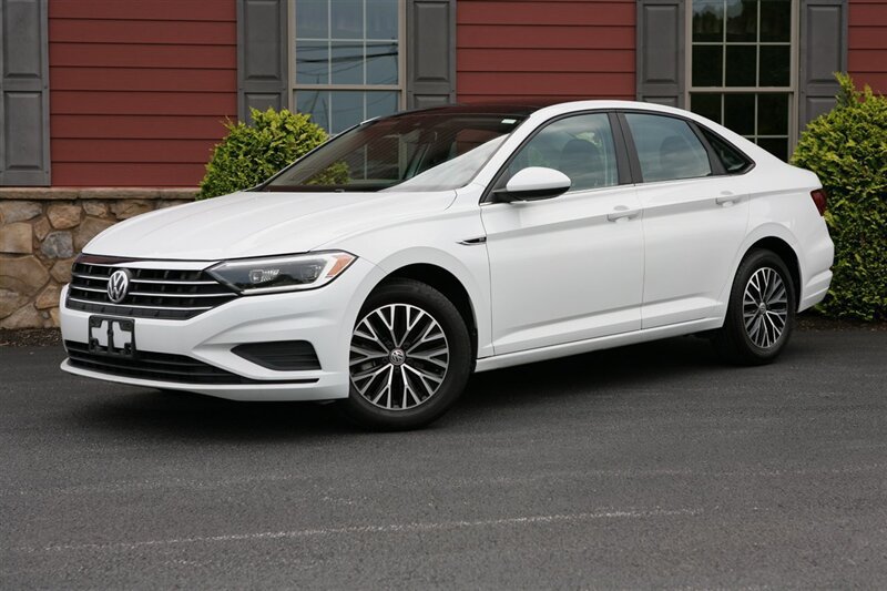 Used 2019 Volkswagen Jetta SEL FWD image 1