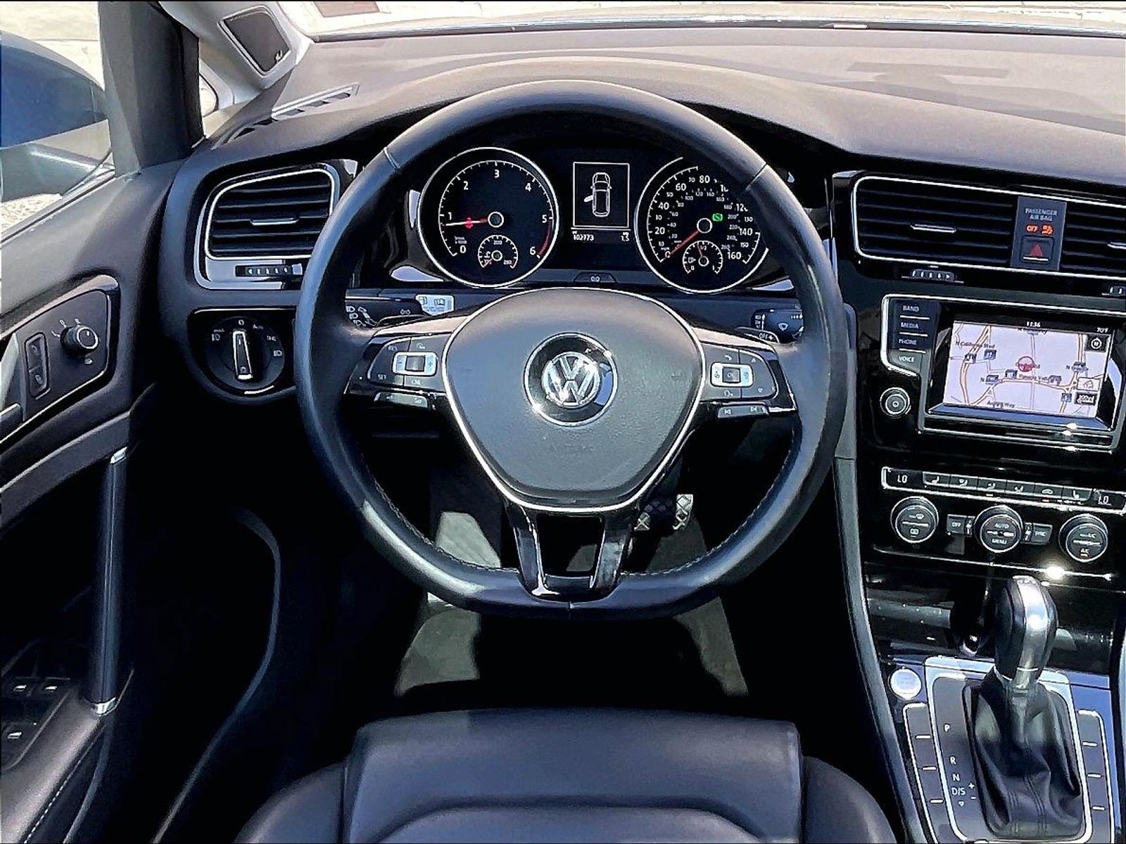 Used 2015 Volkswagen Golf TDI SEL FWD image 4