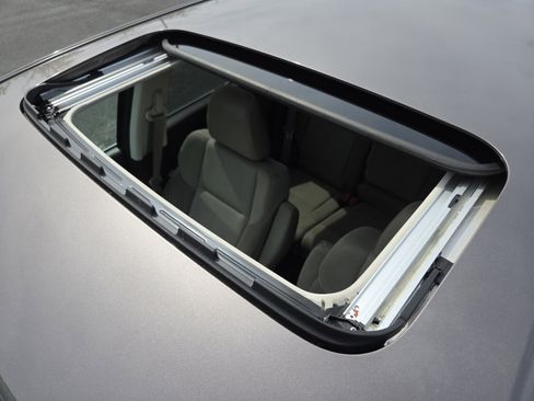 Used 2012 Honda CR-V EX image 3