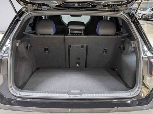 Used 2024 Volkswagen Golf R w/ MDO Package image 18