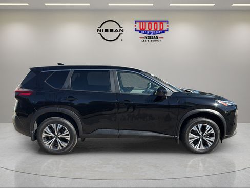 Used 2023 Nissan Rogue SV AWD/4WD image 4