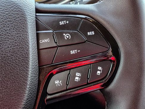 Used 2023 Jeep Cherokee Altitude Lux image 25