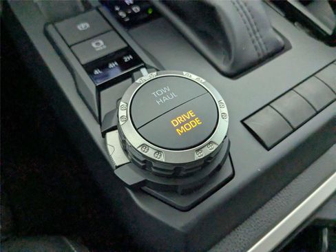 Certified 2025 Toyota Tacoma TRD Sport AWD/4WD image 24