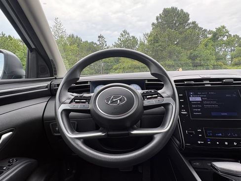 Used 2024 Hyundai Tucson SEL FWD image 14