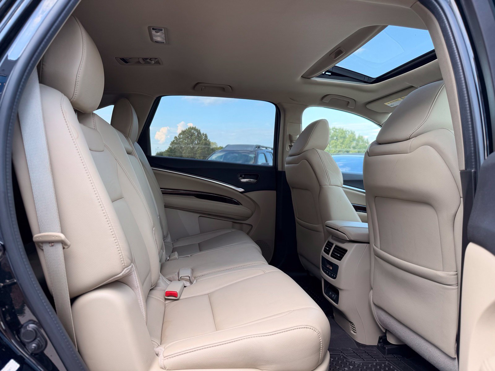 Used 2017 Acura MDX FWD image 26