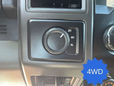 Used 2022 Ford F250 XL w/ Power Equipment Group AWD/4WD image 17