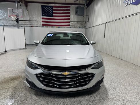 Used 2021 Chevrolet Malibu LT FWD image 3