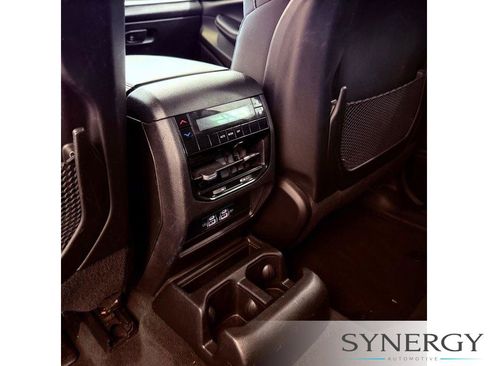 Used 2023 Jeep Grand Cherokee L Laredo RWD image 27