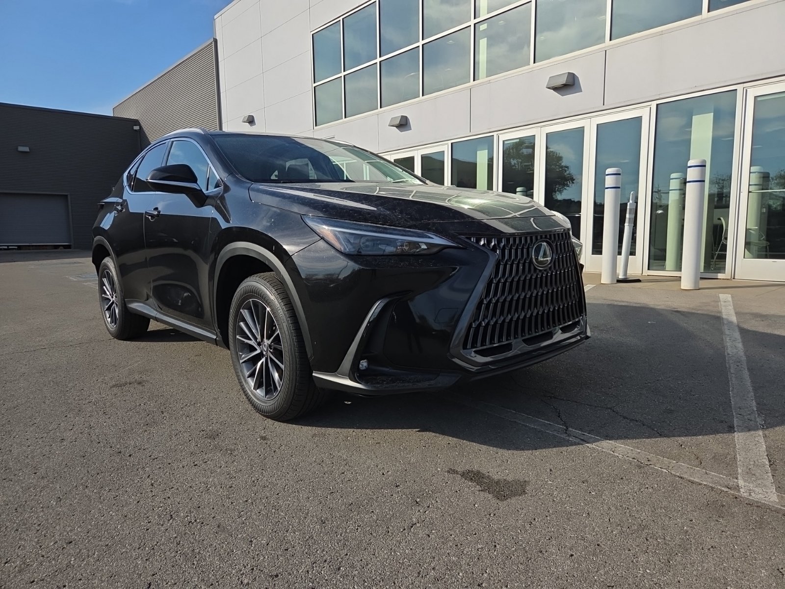 Used 2025 Lexus NX 350 AWD w/ Accessory Package (2T) image 31