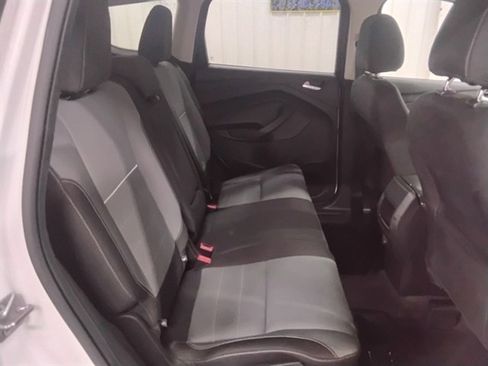 Used 2014 Ford Escape SE image 17