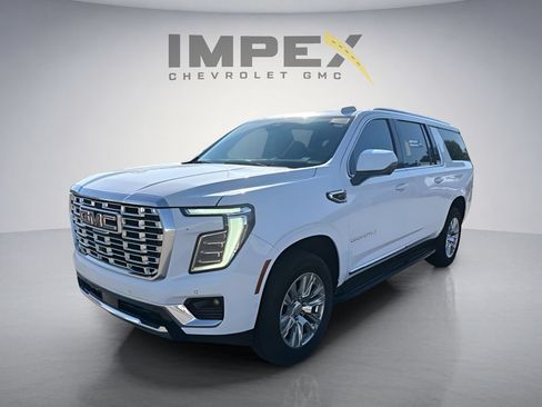 Used 2025 GMC Yukon XL Denali AWD/4WD image 1