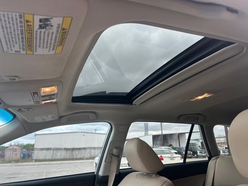 Used 2017 Subaru Outback 2.5i Limited image 7