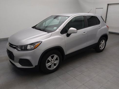 Used 2020 Chevrolet Trax LS w/ Tint and Cruise Package FWD image 2