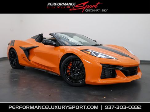 Used 2023 Chevrolet Corvette Z06 RWD image 1