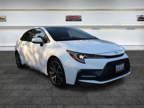 Used 2022 Toyota Corolla SE w/ Carpet Mat Package (TMS) FWD image 1