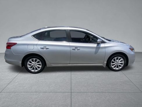 Used 2019 Nissan Sentra SV FWD image 4