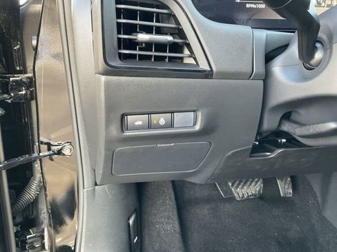 New 2026 Nissan Sentra SV w/ SV Convenience Package image 18