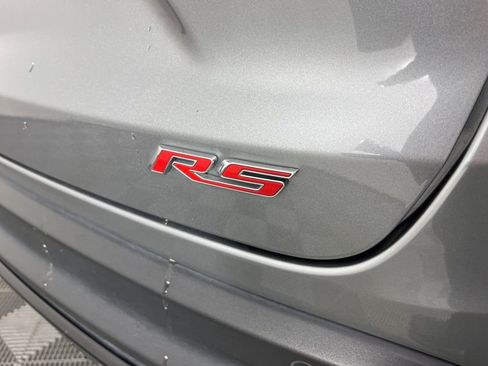 Used 2025 Chevrolet Trax RS w/ Sunroof Package FWD image 3