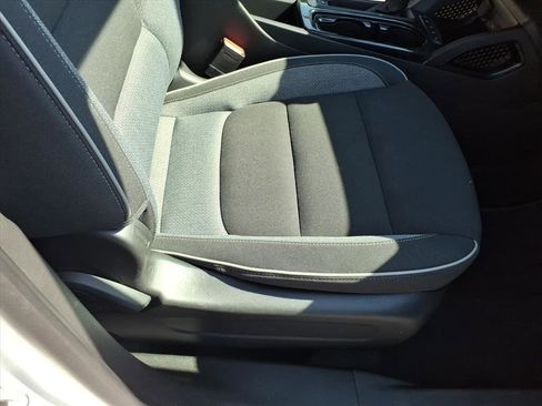 Used 2025 Chevrolet TrailBlazer LT AWD/4WD image 16