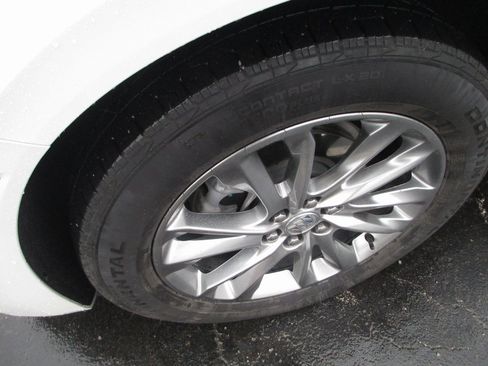 Certified 2023 Buick Enclave Avenir image 12