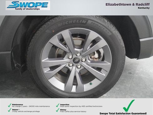 Used 2024 Ford Explorer XLT w/ Equipment Group 202A image 29